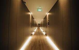 AMR Hotel
