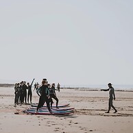 Auberge sunrise surf camp