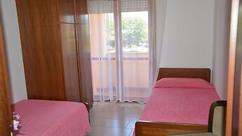 Charming Apartment Close to the Beach