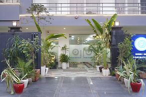 Posh Garden Inn