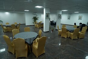 Posh Garden Inn