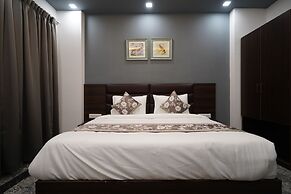 Posh Garden Inn