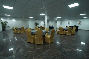 Posh Garden Inn