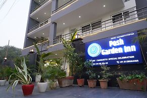 Posh Garden Inn