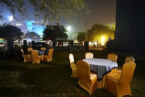 Posh Garden Inn