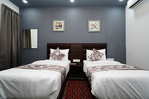 Posh Garden Inn