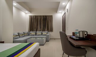 Treebo La Mirage Suite