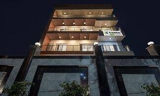 Treebo La Mirage Suite