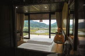 Black Ship Sapa