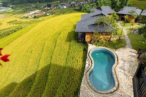 Black Ship Sapa