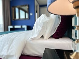Mullet Bay Suites: Your Luxury Stay Awaits