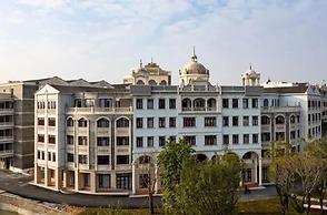 Changsheng Hotel