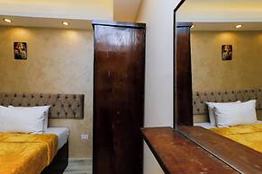 Venus Pyramids Inn