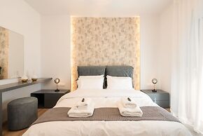 Seven Hills, Boutique Apartments