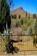 Khutsong Lodge
