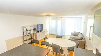 Modern Spacious 2-bed Apartment in London
