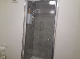 Cosy Private Hideaway Studio Flat With Breakfast