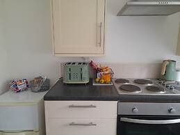 Cosy Private Hideaway Studio Flat With Breakfast