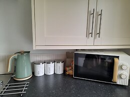 Cosy Private Hideaway Studio Flat With Breakfast
