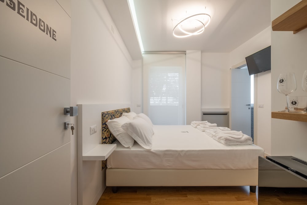 Helios Guesthouse