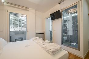 Helios Guesthouse