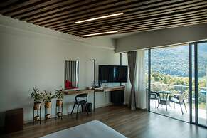 Jade City Hotel