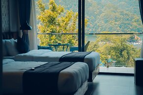 Jade City Hotel