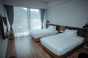 Jade City Hotel