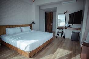 Jade City Hotel