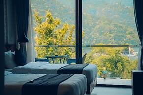 Jade City Hotel