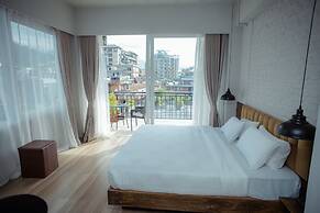 Jade City Hotel