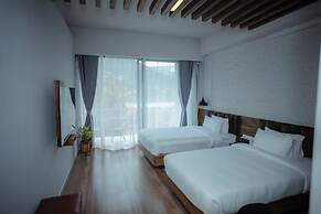 Jade City Hotel