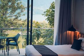Jade City Hotel