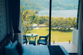 Jade City Hotel