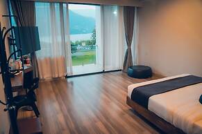 Jade City Hotel