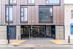 Beautiful Canal-side Flat in Hackney