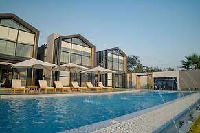 Awqa Loft & Camp
