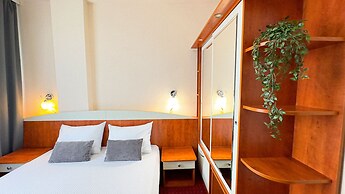 Dezudava Hotel