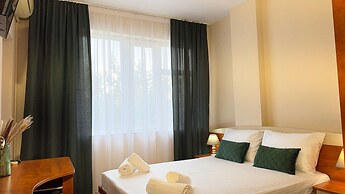 Dezudava Hotel