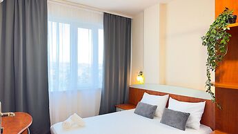 Dezudava Hotel