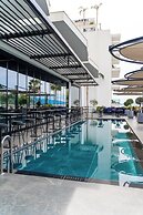 Demi Hotel