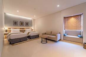 MONTANA OCEANSIDE MANDALIKA