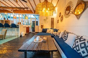 Splendid Villa Shakti Canggu Boho Chic 3bd & Pool