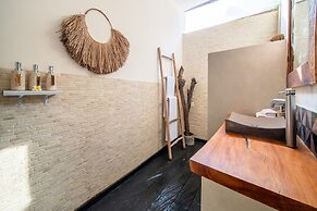 Splendid Villa Shakti Canggu Boho Chic 3bd & Pool