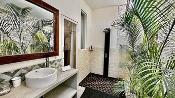 Splendid Villa Shakti Canggu Boho Chic 3bd & Pool