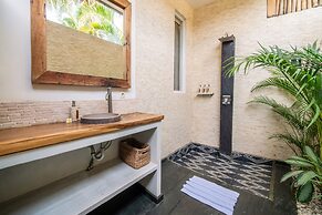 Splendid Villa Shakti Canggu Boho Chic 3bd & Pool