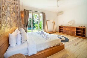 Splendid Villa Shakti Canggu Boho Chic 3bd & Pool
