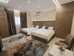 DISCOVER Pyramids inn