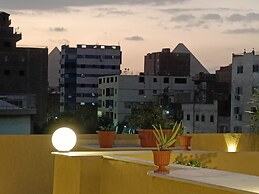 DISCOVER Pyramids inn