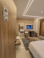 DISCOVER Pyramids inn